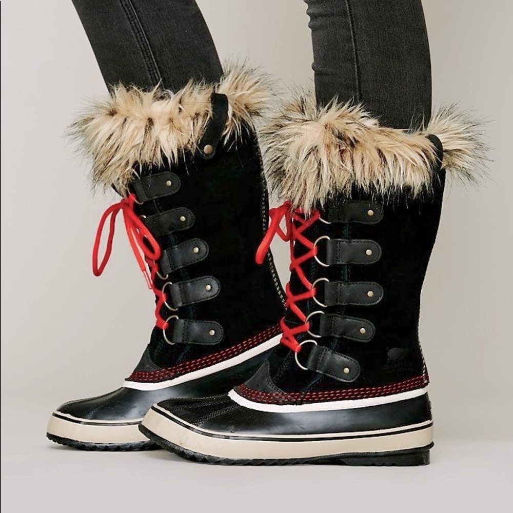 Joan of Arctic Winter Boots - Sorel - Size 9